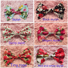 Load image into Gallery viewer, Skylah floral bow