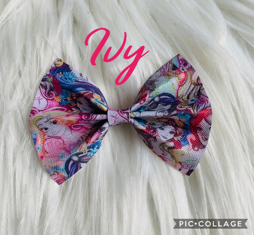 Ivy bow